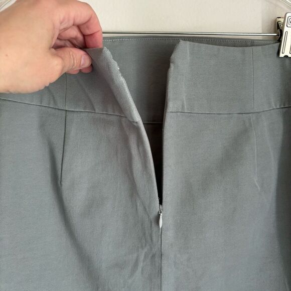 Banana Republic Women’s gray pencil straight stretch skirt size 6P - NWOT! - Picture 5 of 9